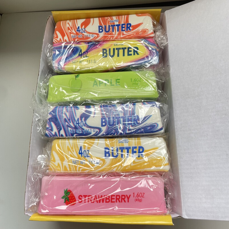 Cross-Border Popular Strawberry Butter Bread Squishy Toy, Slow Rebound Realistic Food Stress Relief Toy, Soft and Finger-Sucking