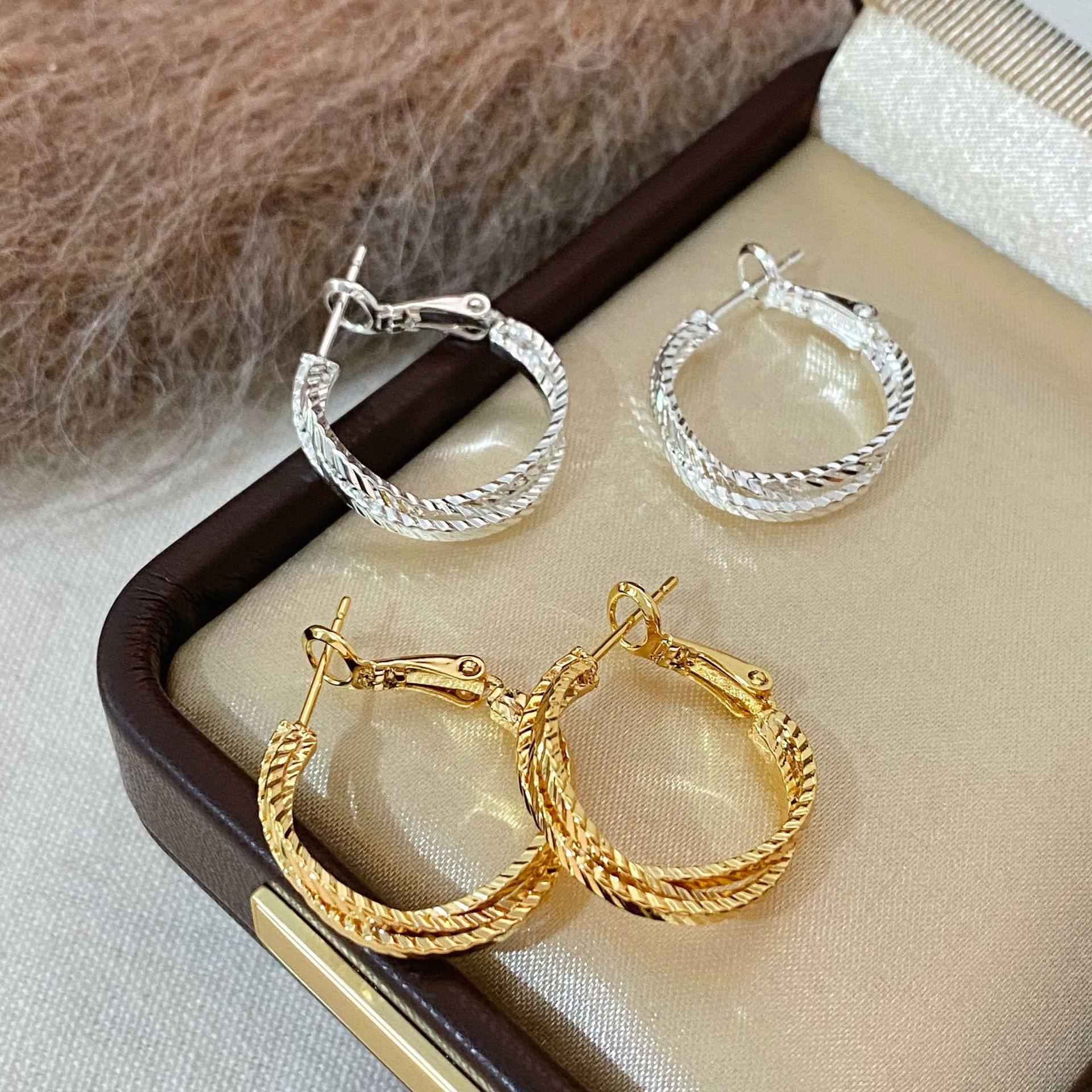 Copper Gold-Plated Korean Style Fashion Striped Texture Multi-Layer Braided Hoop Earrings for Women New Personalized Ear Hoops