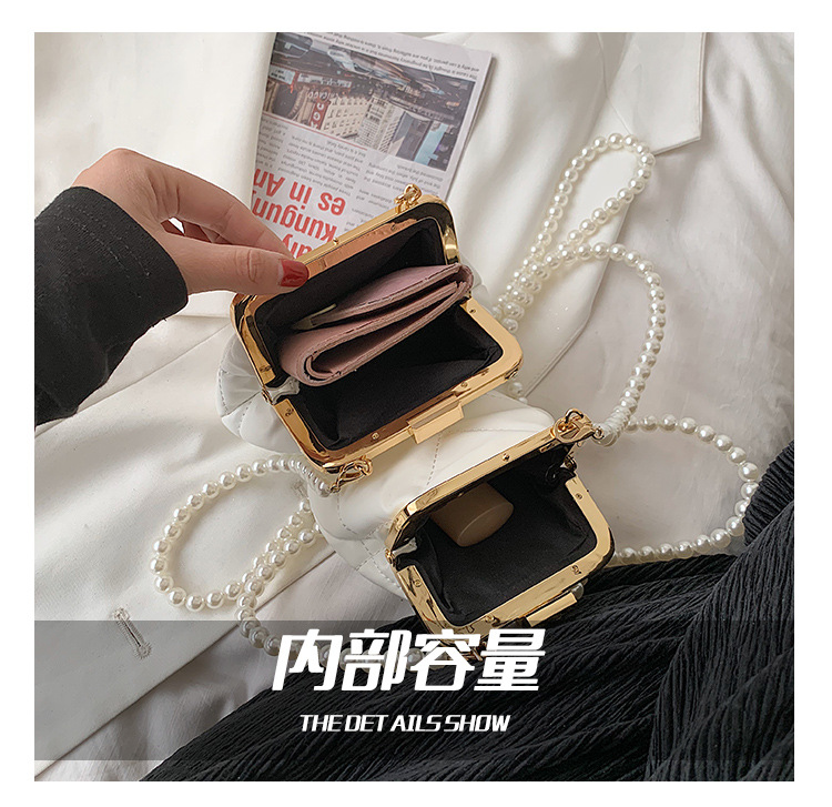 Fashion Rhombic Pearl Chain Messenger Bag display picture 1