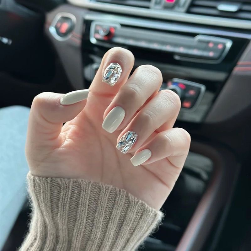 167 크림 스파클링 다이아몬드