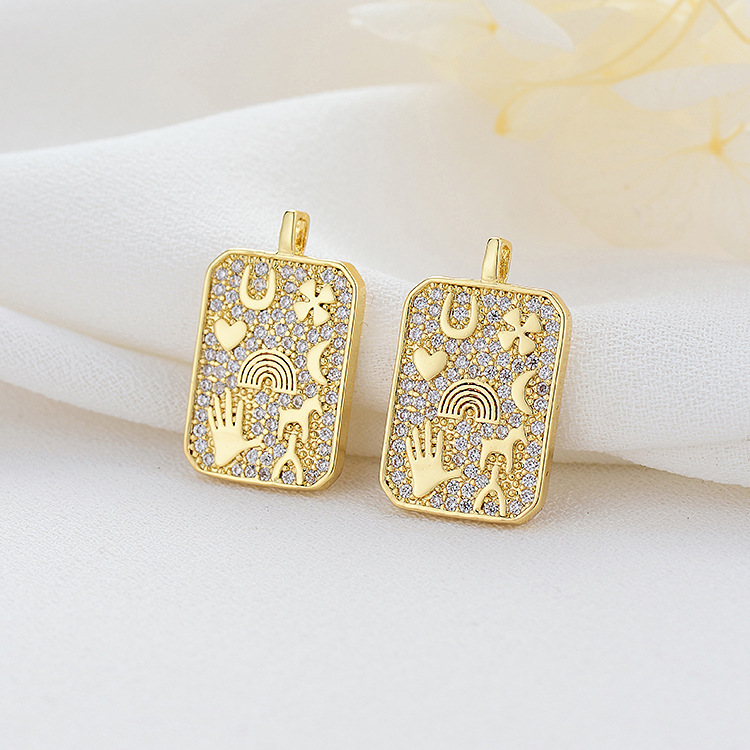14K color-retaining gold-plated hand pendant with third eye rune, micro-inlaid zircon spiritual necklace accessory wholesale