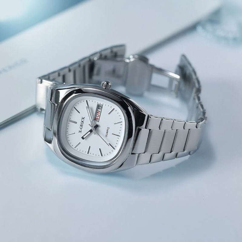 X-Geqck Simple Dual Calendar Women's Watch High-Value Solid Steel Waterproof Watch Women's Niche Oval Quartz Watch