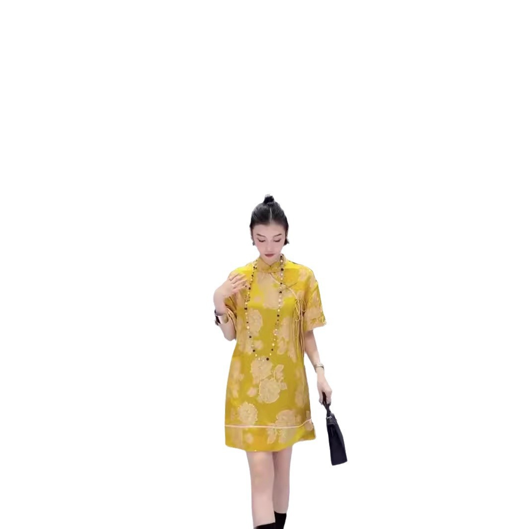 Váy sườn xám cách tân phong cách Trung Quốc mới, tay ngắn, thắt eo, dáng maxi, màu vàng — Màu vàng