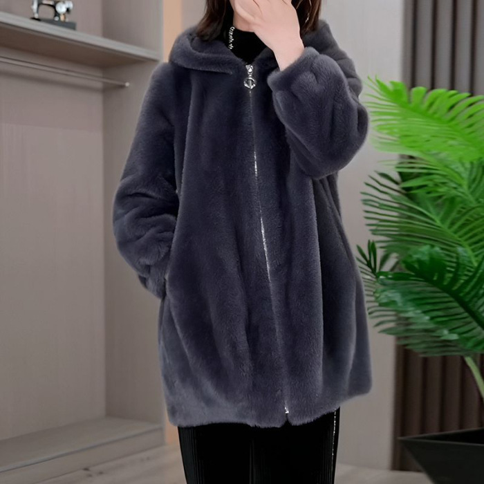 中老年妈妈新款2024中长款冬季水貂大衣连帽外套短款皮毛一体保暖|undefined