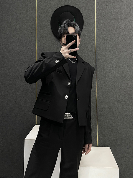 Black short shoulder pads