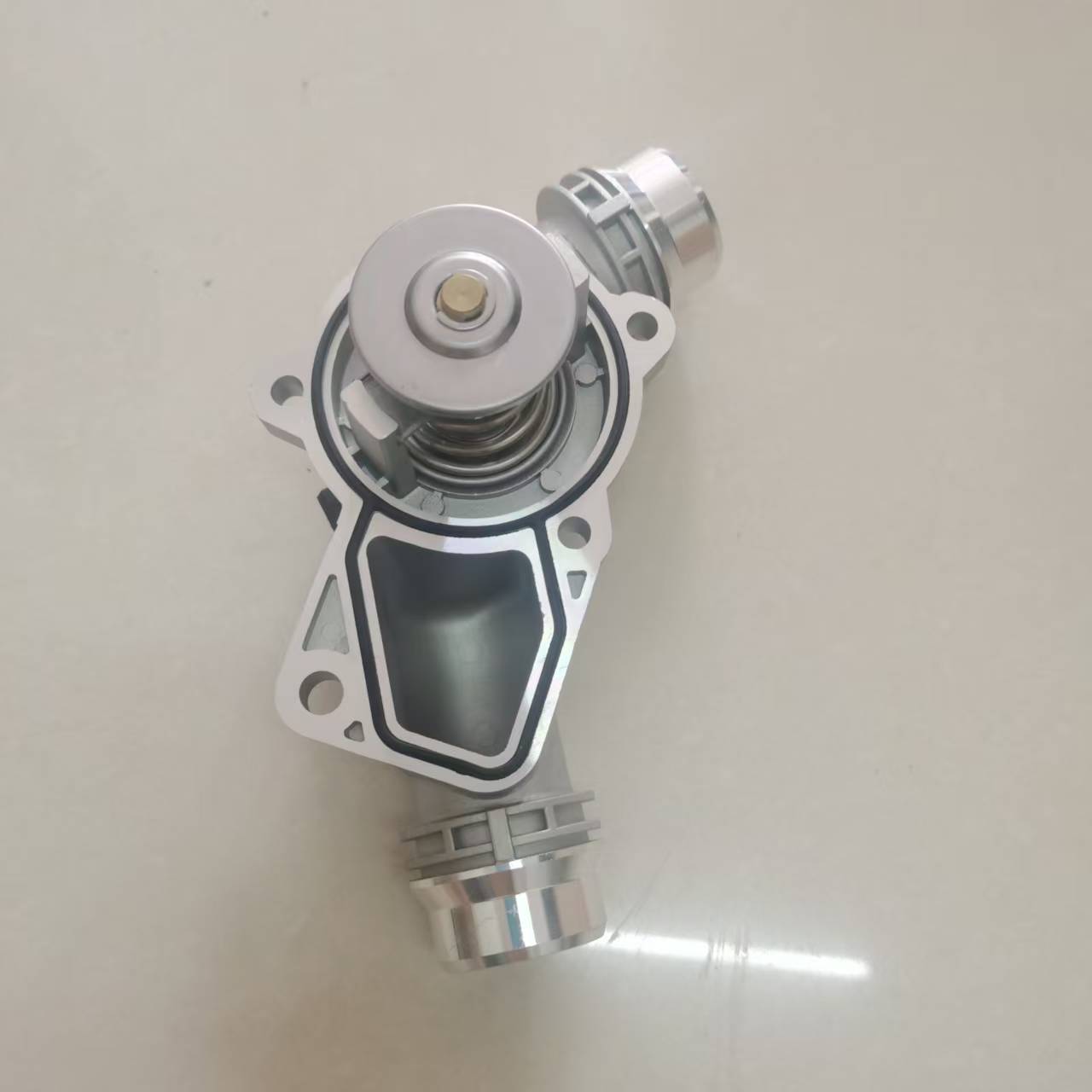 11537509227 11531437040 11531436823 Is Suitable for Bmw Thermostat 3 Series 5 Series Z4