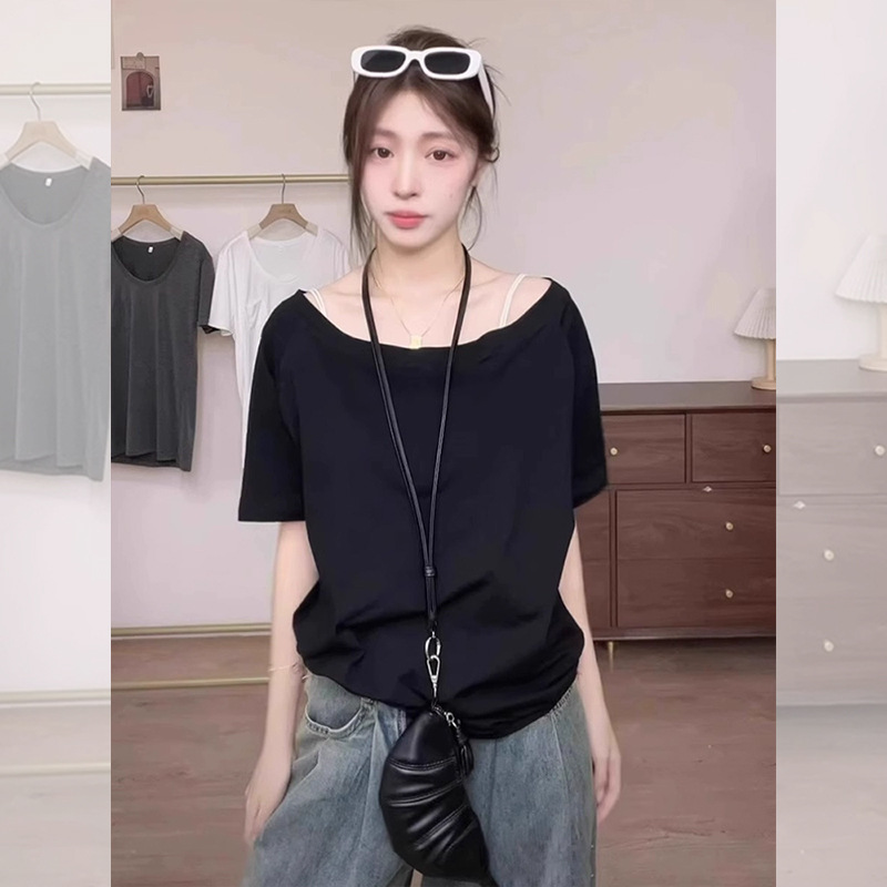 ゆったりとしたデザインのオフショルダートップ、ワンショルダー夏新作半袖Tシャツ、女性ニッチ斜め肩甘いホットガール夏痩身|undefined