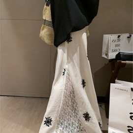 刺绣印花蕾丝拼接亚麻半身裙女夏民族风字长裙中长款设计感裙子