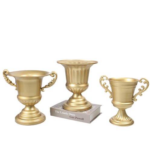 European iron golden flowerpot wholesale Amazon foreign trade retro flower arrangement wedding decoration dried flower vase ornaments