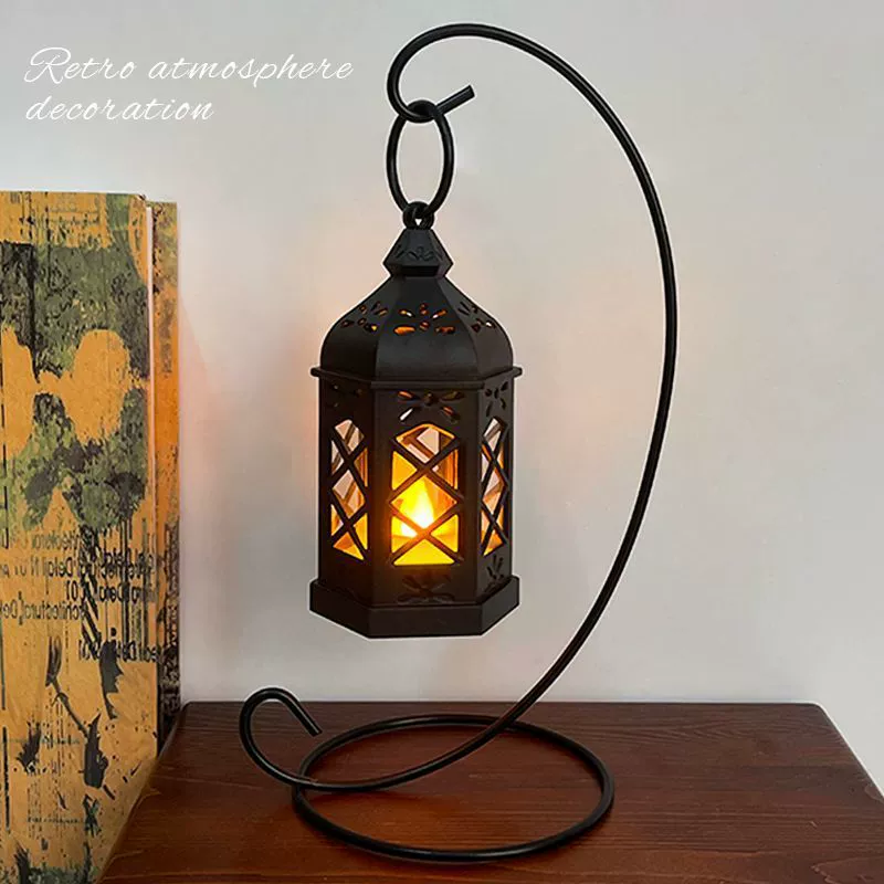 Настольная подвесная лампа в ретро стиле, маленькая, тёплая, светящаяся, с ажурным дизайном, для спальни, прикроватная лампа, декоративное освещение для интерьера.