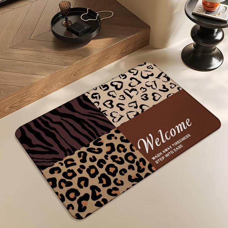 Leopard print diatomite bathroom rug, non-slip quick-dry shower mat, washbasin bathroom floor mat, kitchen dirt-resistant floor mat Leopard print diatomite bathroom rug, non-slip quick-dry shower mat, washbasin bathroom floor mat, kitchen dirt-resistant floor mat