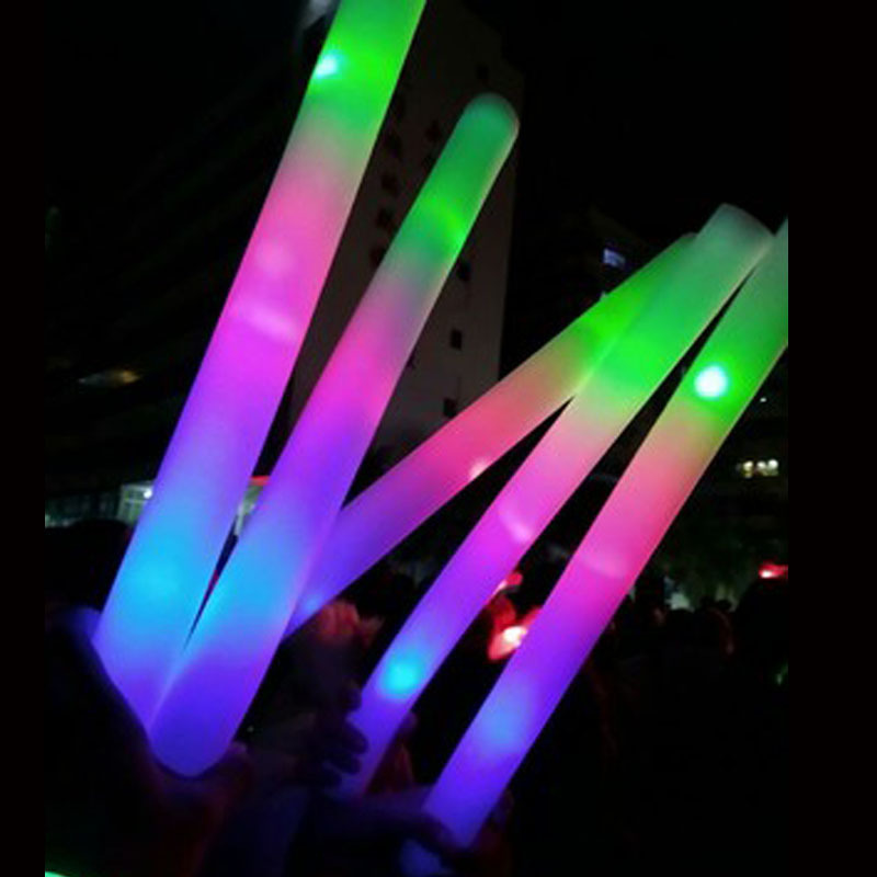七色のスポンジの蛍光棒の卸売り活動の夜光棒の泡の閃光棒のコンサートの発光のスポンジの棒は制定します。|undefined
