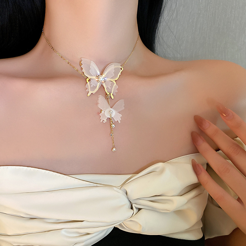 fashion style new pearl diamond butterfly pendant necklacepicture8