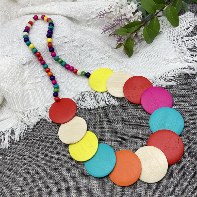 Fashion Round Wood Stoving Varnish Women's Necklace 1 Piece display picture 1