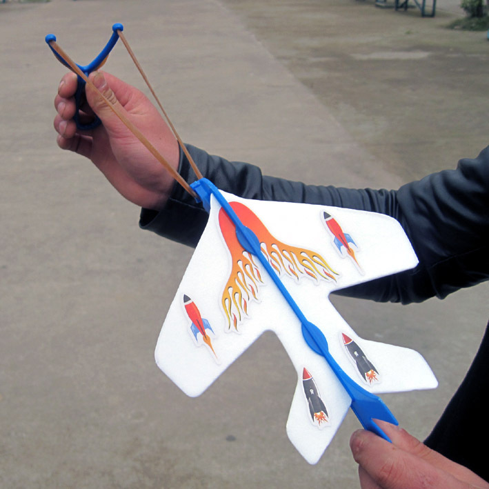 F 1208 弹射闪光飞机