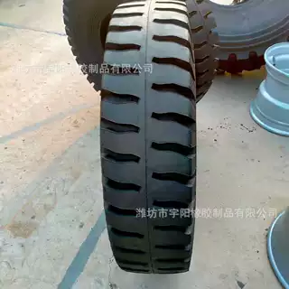 轻卡车轮胎 10.00-15 横向拖车轮胎 羊角花纹轮胎