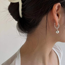 欧美高级感亮银色小球耳环韩版网红时尚冷淡风设计感轻奢耳饰