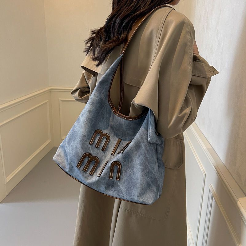 メーカー卸売り大容量バッグ女性ファッションカジュアルシングルショルダーバッグ女性ソフト面通勤ショルダーバッグ女性|undefined
