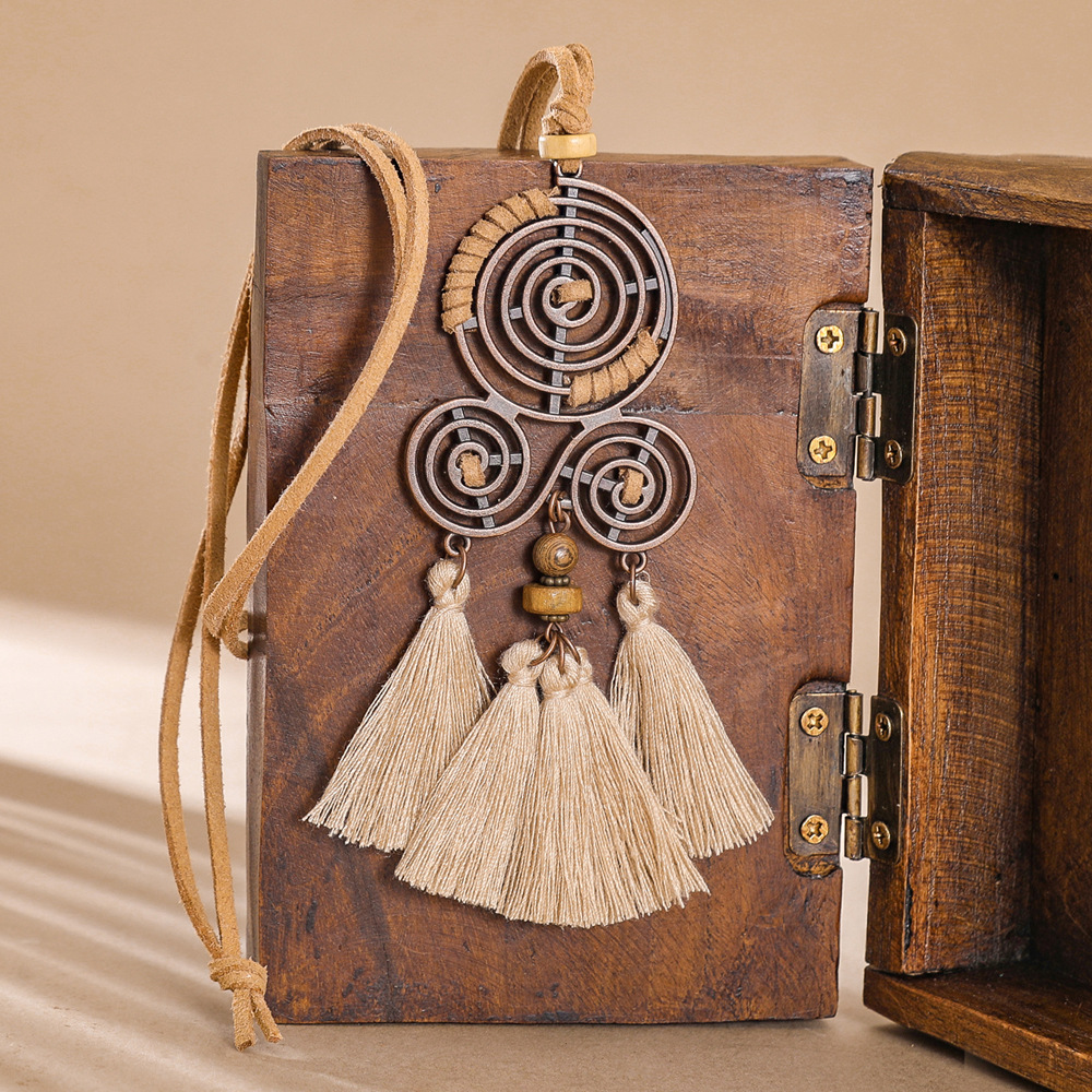 European and American Fashion Casual Style Long Sweater Chain Creative Handmade Woven Tassel Pendant Necklace Vintage Accessories Wholesale