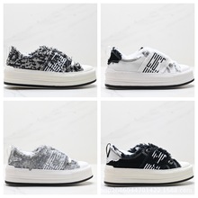 D��walk'n&lsquo;d�̽�ƽ�׷���Ьϵ���ٴ�r���\��Ů��Ь���Ь