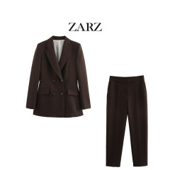 Salzは欧米風の新型婦人服のダブルボタンのスーツのコートを作っています。