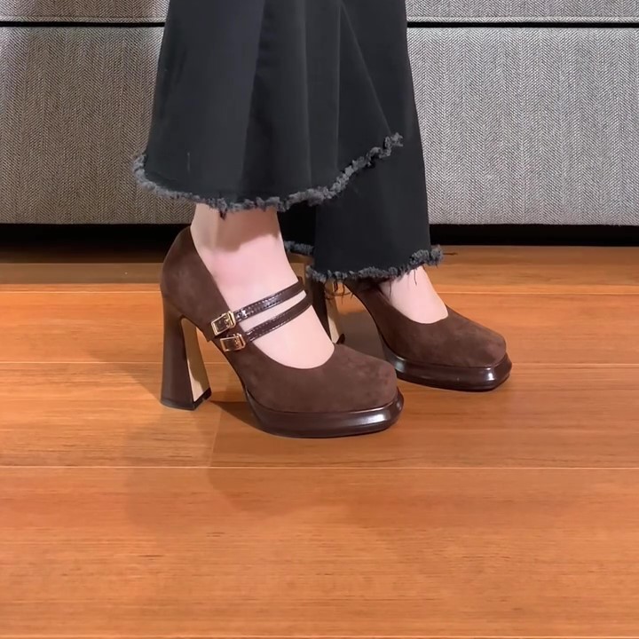 French Shallow Mouth Mary Jane Shoes Women's 2025 New Antique with Horse-faced Skirt Elegant High Heels Women's Spring and Autumn Shoes