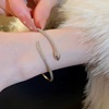 Silver universal design adjustable high quality bracelet, simple and elegant design