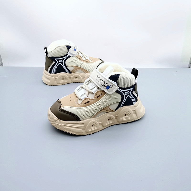 Nuevos zapatos de cuero de algodón con lámpara para niños, zapatos para padres, zapatos deportivos para niños, zapatos de skate de invierno para niños 2025