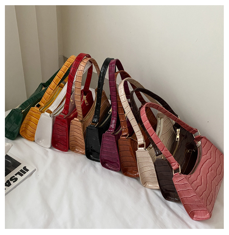 Women's Small Pu Leather Fashion Underarm Bag display picture 6