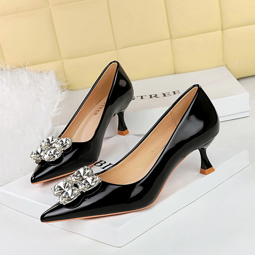 1961-K59 European And American Style Fashion Party Stiletto Shallow Mouth Patent Leather Rhinestone Pointed Toe High_vogvips.com