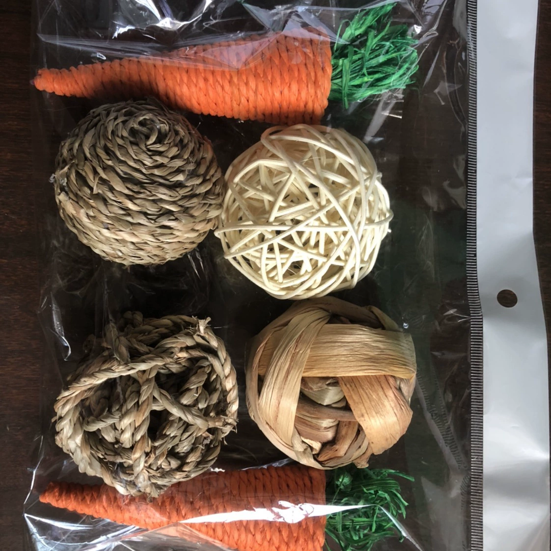 Хомяк Тоторо кусает Игрушка костюм комбинация соломы кролик попугай кусает игрушка для птиц водяная трава мяч морковь