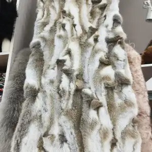 �F���p���S��ɫ����ë���ӘӰ��g����Ƶ�e���ߙn��β��Ƥ��̺��