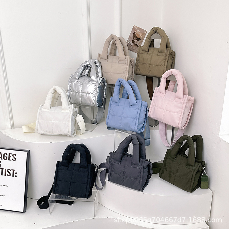 Niche Design Quilted Single-Shoulder Crossbody Bag for Women, Shiny Silver Nylon Small Square Bag, Lightweight and Stylish Small Handbag