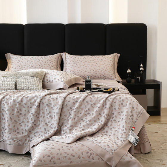 High-end Tencel summer quilt air conditioning quilt four-piece bed cover light luxury high-end summer cool quilt summer bedding