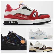 �������Q�H��trainer С�ֶ����Ь�׺��{ţ����ŮЬ�Ӱ�Ь�@��Ь