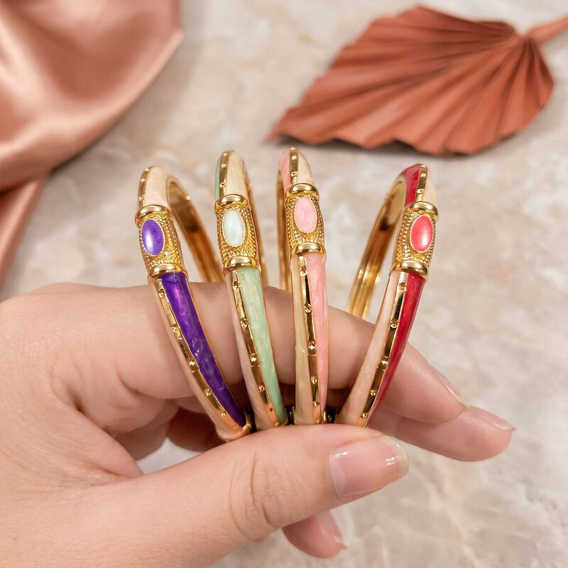 Cross-border spring new design gold pattern bracelet with oil-drip craftsmanship, light luxury and versatile women's bracelet