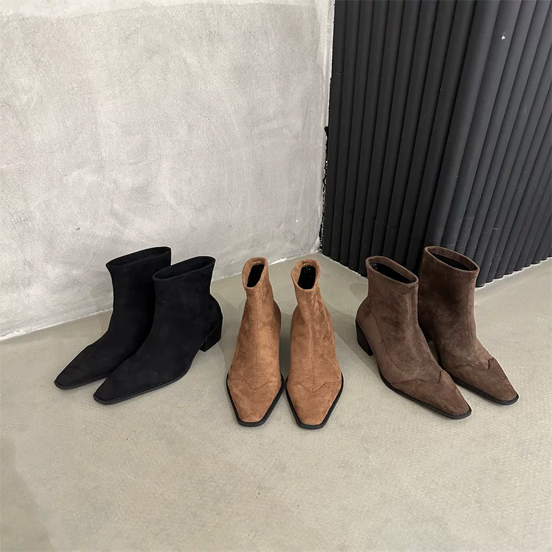 Martens, universal demi-season low boots, fitted