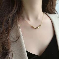 日韓風砕銀数両通体チタン鋼ネックレス女性百合高級感鎖骨鎖ネット赤色落ちしないアクセサリー