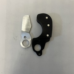 Specialized in producing various electric razor blades, branch pruning blades, plastic pipe blades, kitchen blades, and garlic blades.