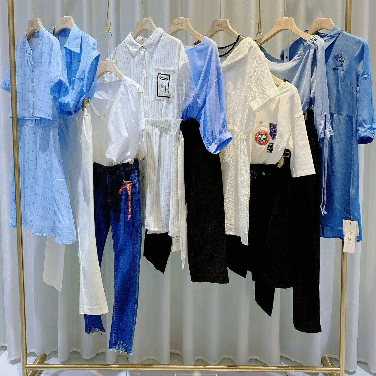 Весенняя женская одежда оптом, брендовые товары со скидкой, распродажа женской одежды, прямые поставки с прямых эфиров, оптовые излишки, товары с обрезанными бирками, разнообразные модели.