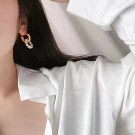 圆圈天然淡水珍珠串珠欧美金属耳环时尚简约复古港风高级感耳饰女