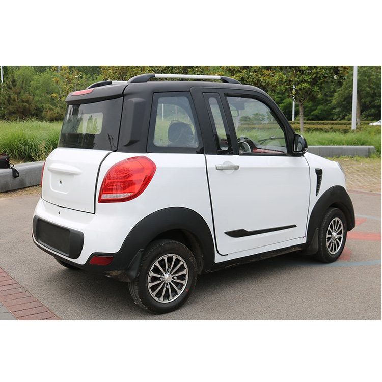 6 carcasa de hierro completamente cerrada cuatro asientos vehículo de patrulla eléctrica núcleo de energía conducir cómodo vehículo eléctrico de cuatro ruedas adulto de baja velocidad