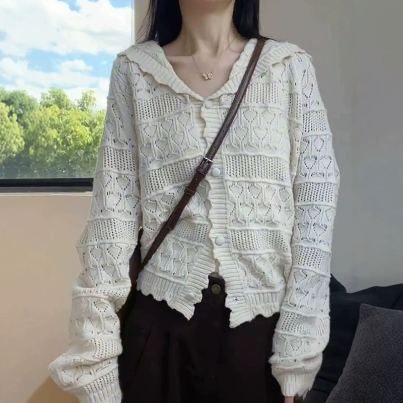Korean-style hollow-out cardigan for women with navy doll collar, heart pattern, wavy lace, loose-fitting short V-neck knit top Korean-style hollow-out cardigan for women with navy doll collar, heart pattern, wavy lace, loose-fitting short V-neck knit top