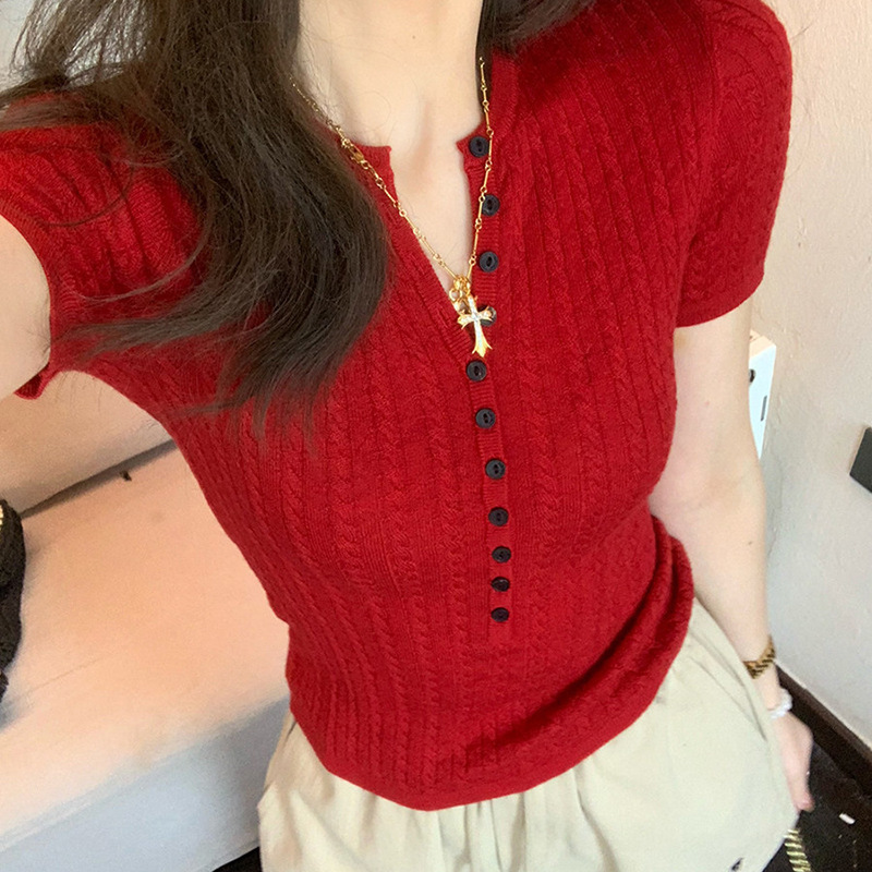 Muk尼斯 Weekend~Red V-Neck Short-Sleeved Knitwear Women's Thin Summer New Slim Fit T-Shirt Top Muk尼斯 Weekend~Red V-Neck Short-Sleeved Knitwear Women's Thin Summer New Slim Fit T-Shirt Top