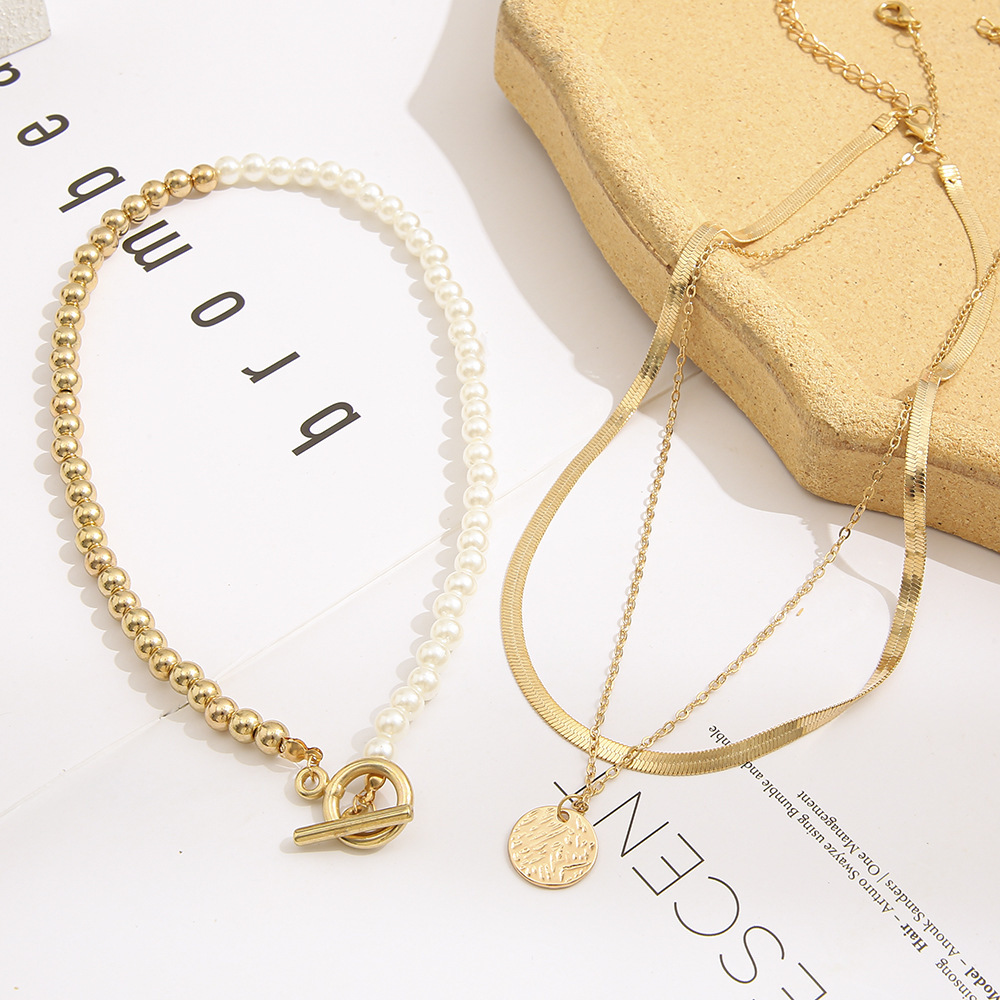 2021 Nuovo ciondolo alla moda con moneta multistrato e catena a serpente intrecciata, collana di perle, set da 3 pezzi per donna_voghion.com