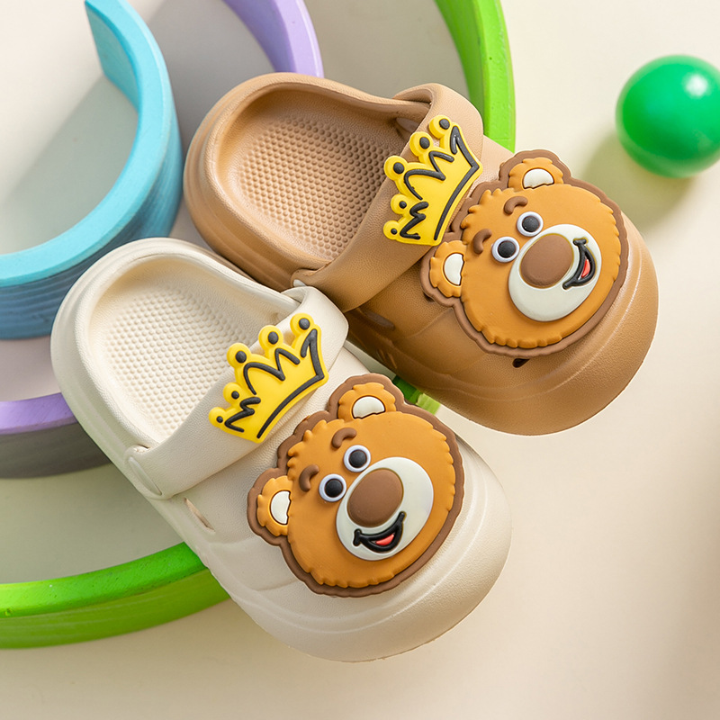 2024 nuevo cartón de dibujos animados para niños agujeros de cartón de dibujos animados suave antideslizante desodorante para usar sandalias de playa