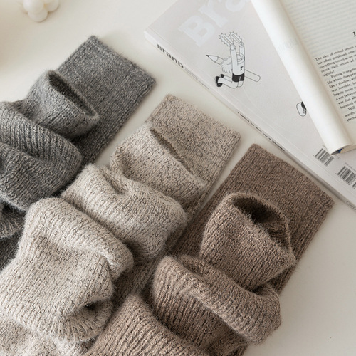 New style over-the-knee high socks, knee pads, leg covers, women's pile socks, thickened warm knitted foot covers, boot covers, Japanese variegated colors