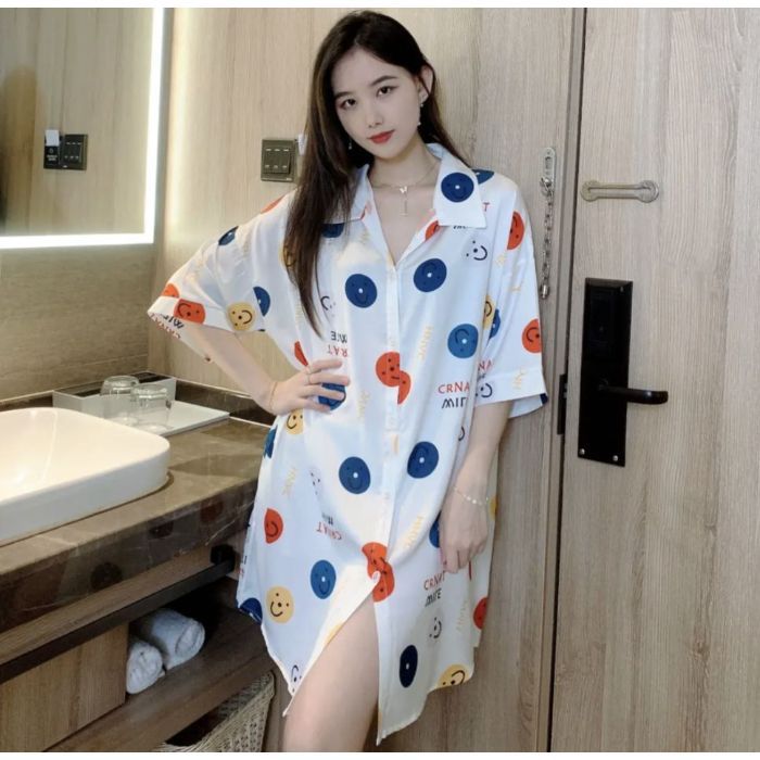 여성용 잠옷 여름 반팔 카디건 4방향 스트레치 아이스 실크 셔츠 칼라 잠옷 섹시한 하이 엔드 인터넷 연예인 드레스