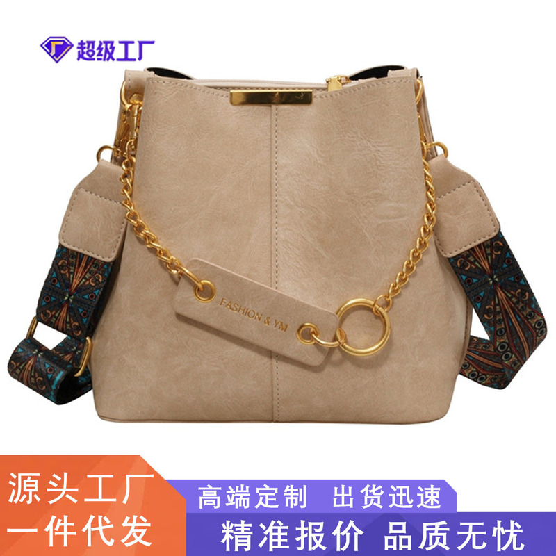 Retro Commuting Bucket Bag Women's 2025 New High-End Fashion Shoulder Bag Easiest for Match Broadband Niche Crossbody Bag