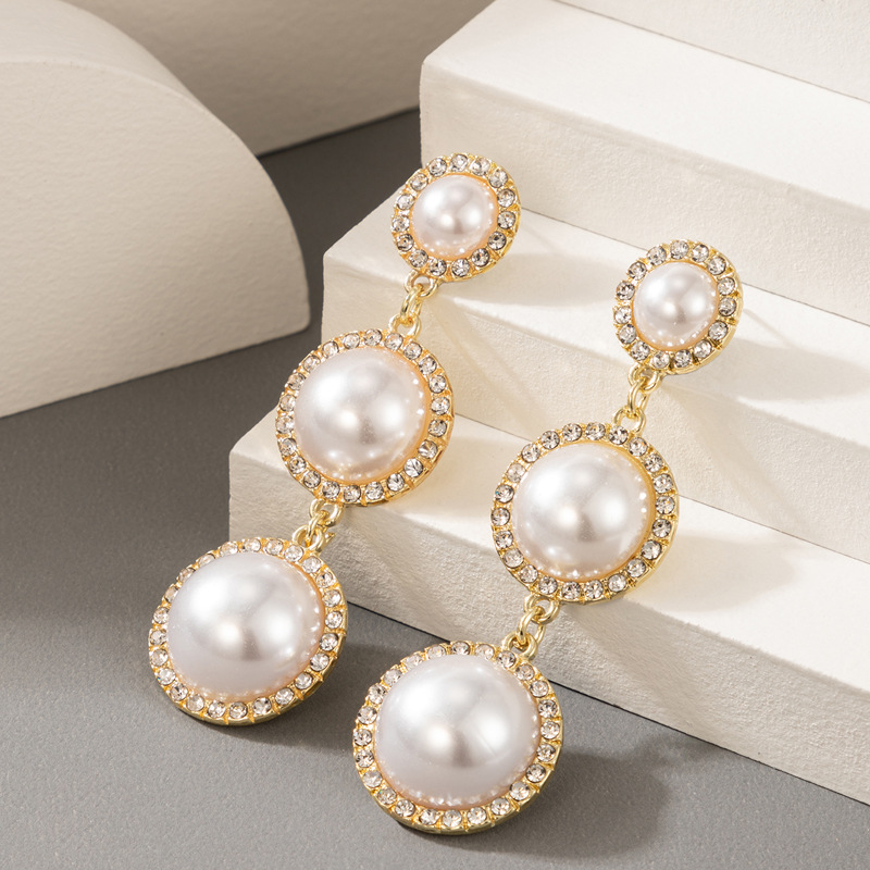 Circle Diamond-studded Pearl Tassel Earrings display picture 3